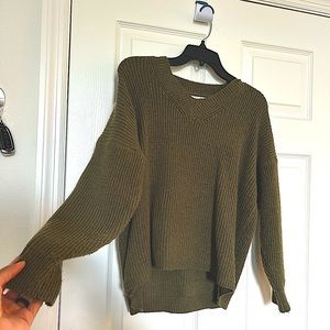 Green Sweater Semi Crop Top Ish (Large)